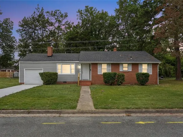 9 Nutmeg Quarter Pl, Newport News, VA 23606