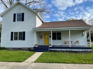 127 E Elm St, Fremont, MI 49412