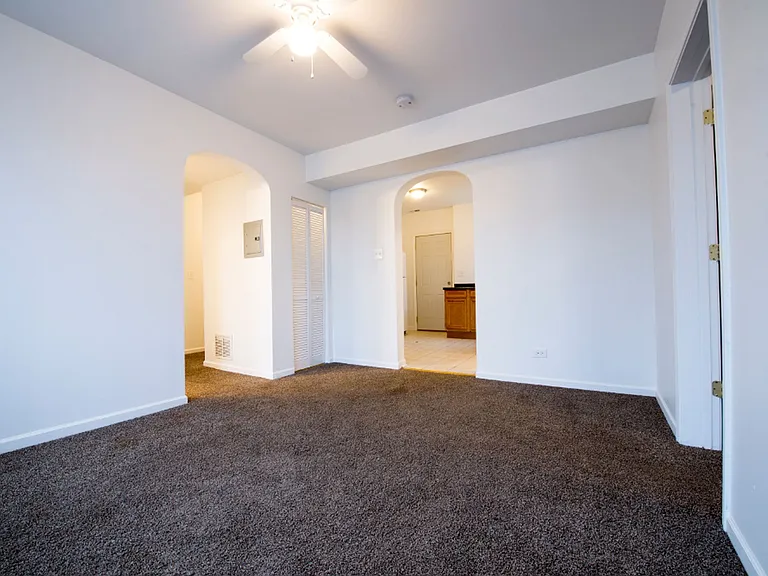 9244 S Saginaw Ave — Photo 24