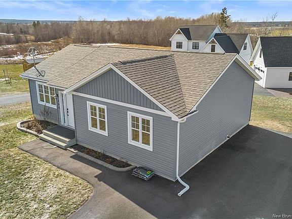 3rd image of 355 Dover Rd