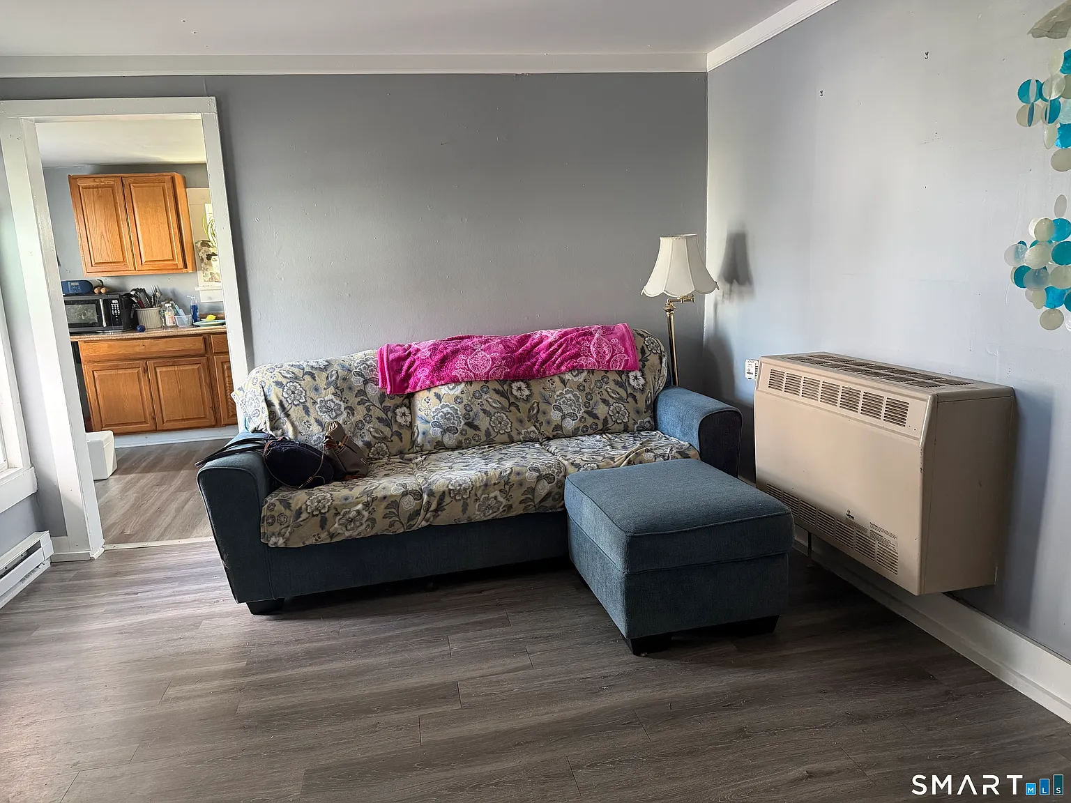 2 bed, 1.0 bath, 856 sqft, $1,495 — Photo 2