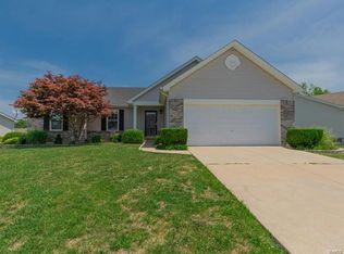 279 Royallmanor Ln, O'Fallon, MO 63368