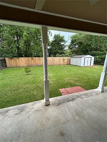 221 Martin Ln — Photo 15