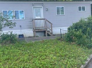 7 Quail Dr, Chicopee, MA 01020