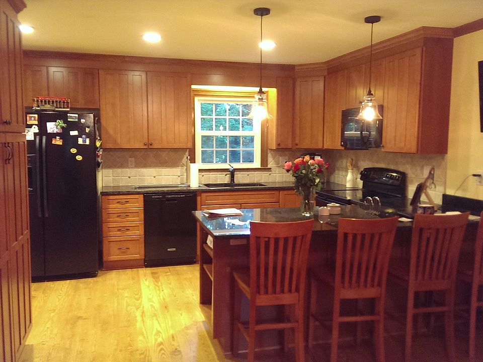 1st image of 10187 Suzanne Dr