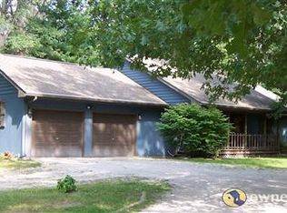7716 S Panther Creek Rd, Mount Olive, IL 62069