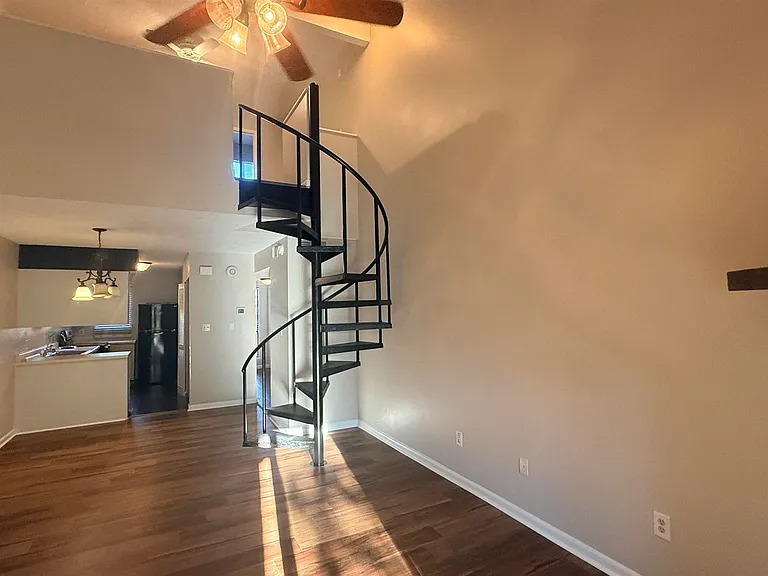 405 Harbison Blvd #B — Photo 5