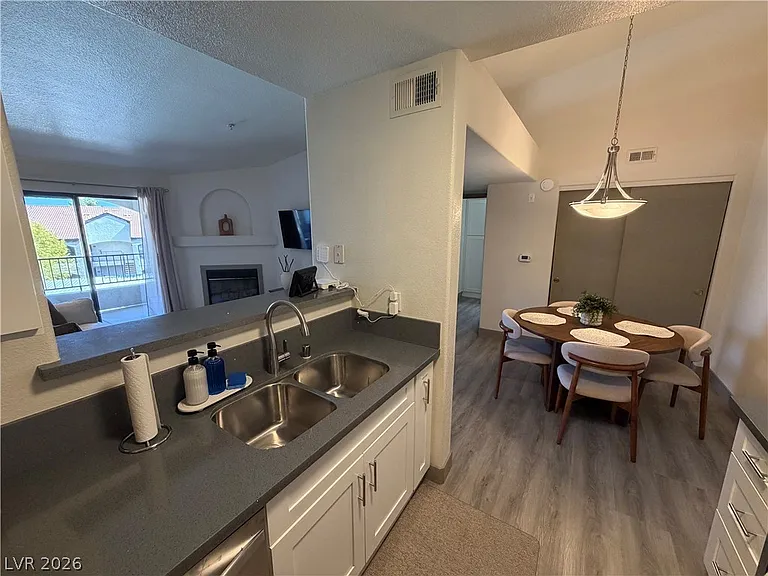 950 Seven Hills Dr #2021 — Photo 8