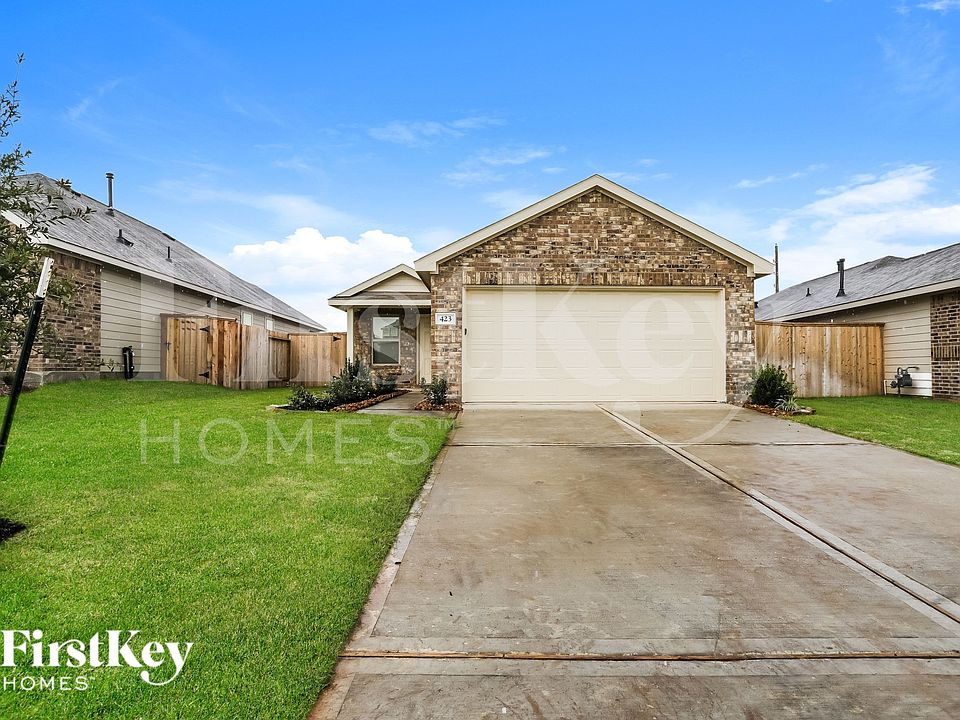 1st image of 423 Jewett Meadow Dr