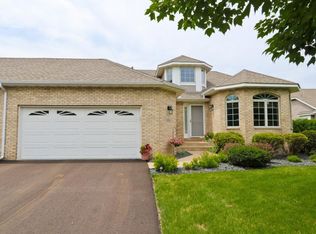 10391 Eagle Pointe Trl, Woodbury, MN 55129