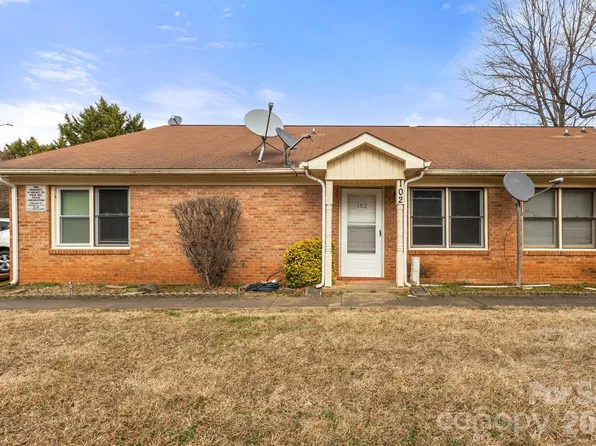 1100 Chandler Dr APT 102, Simpsonville, SC 29732