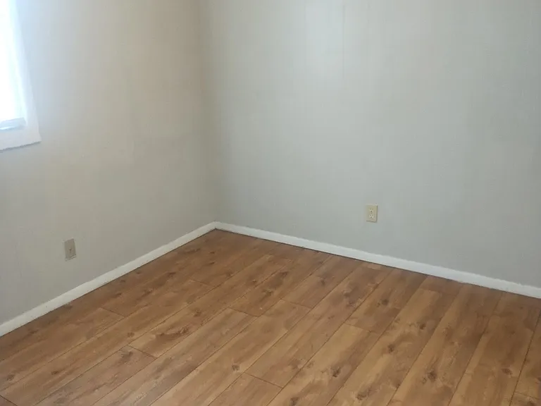 1900 N Dixie Ave #4 — Photo 12