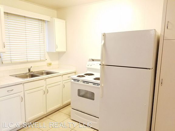 3rd image of 1839 Kaioo Dr APT 3
