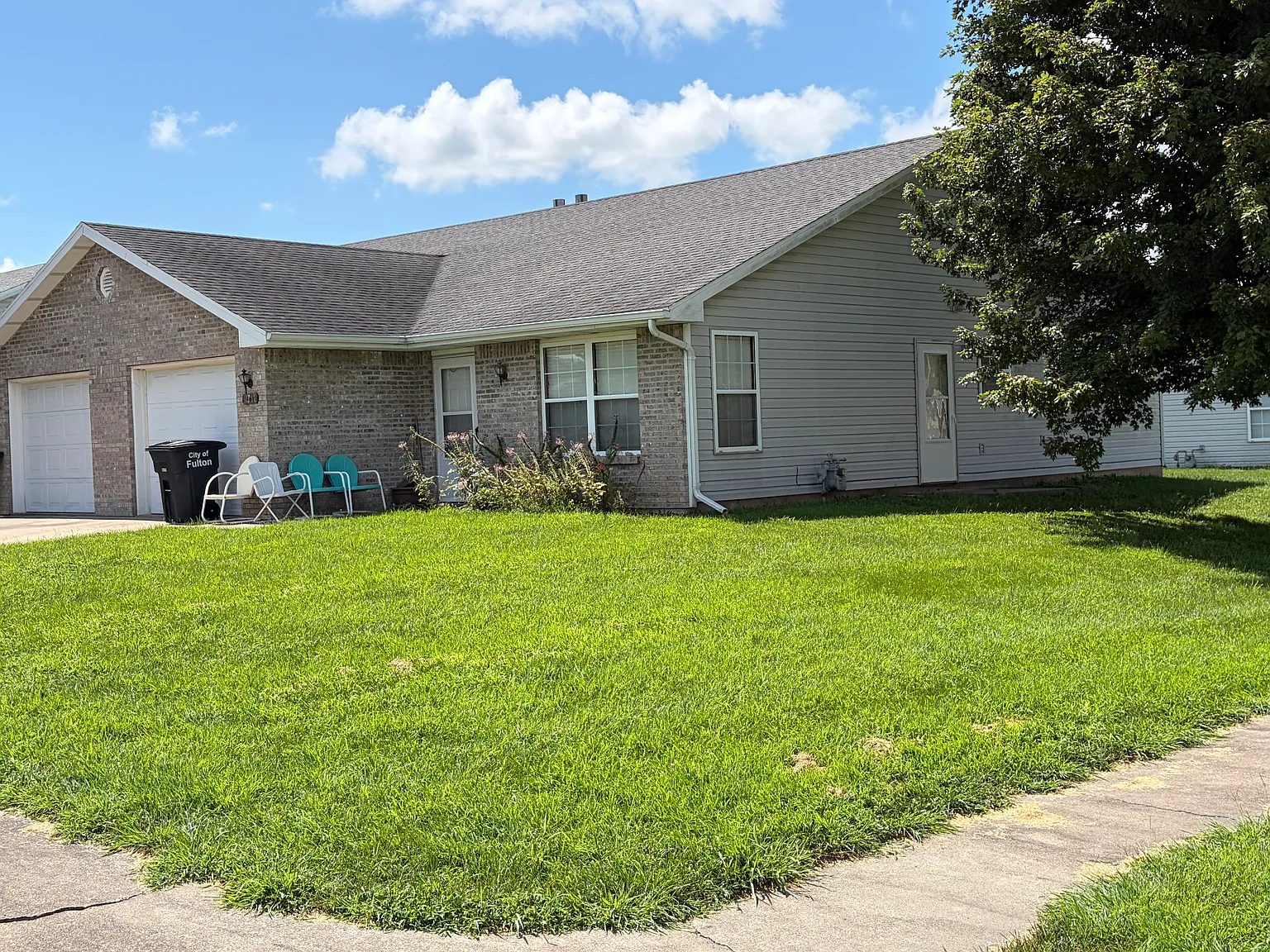 2709-2711 Porter Pl — Photo 2