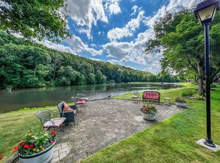 33D Hillcrest Park #33D, South Hadley, MA 01075