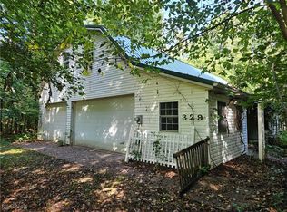 329 Druerie Ln, Medina, OH 44256