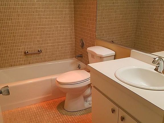 4th image of 1250 N Portofino Dr APT 101