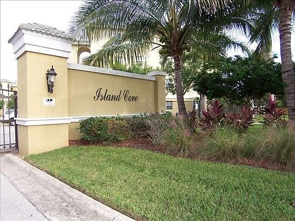 3rd image of 1795 Four Mile Cove Pkwy Unit 836