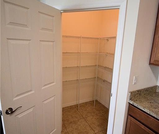 5th image of 1237 SE 22nd Ave