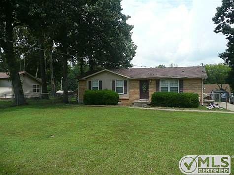1st image of 527 Kellia Dr