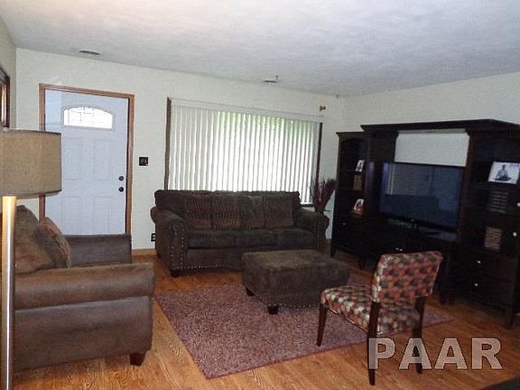 2nd image of 2409 N Northcrest Dr