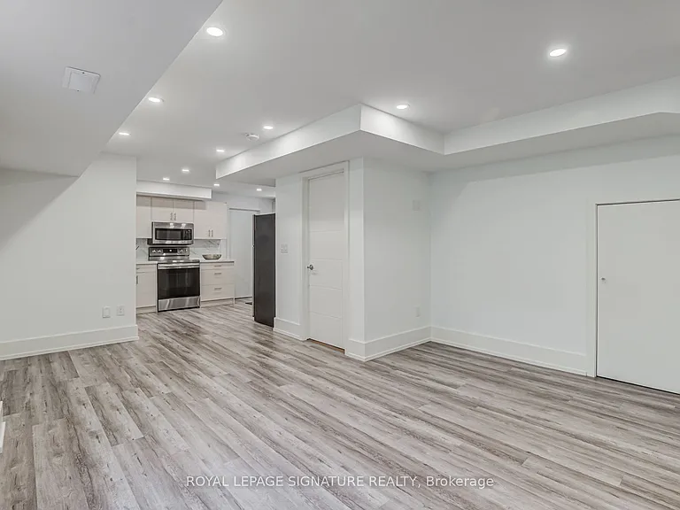36 Roxaline St #BASEMENT — Photo 16