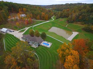 275 Glenara Dr, Milton, WV 25541