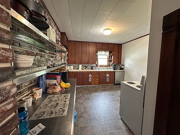 4th image of 424 N Market St