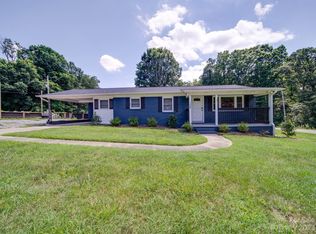 104 Chatfield Loop, Statesville, NC 28677