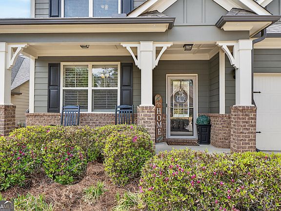 3rd image of 1140 Pebble Creek Ln