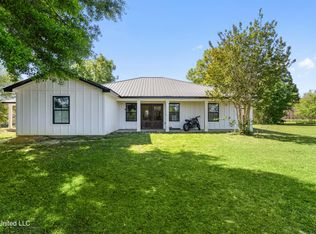 7110 Tanner Williams Rd, Lucedale, MS 39452