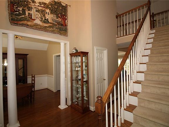 4th image of 952 Wyckshire Ct