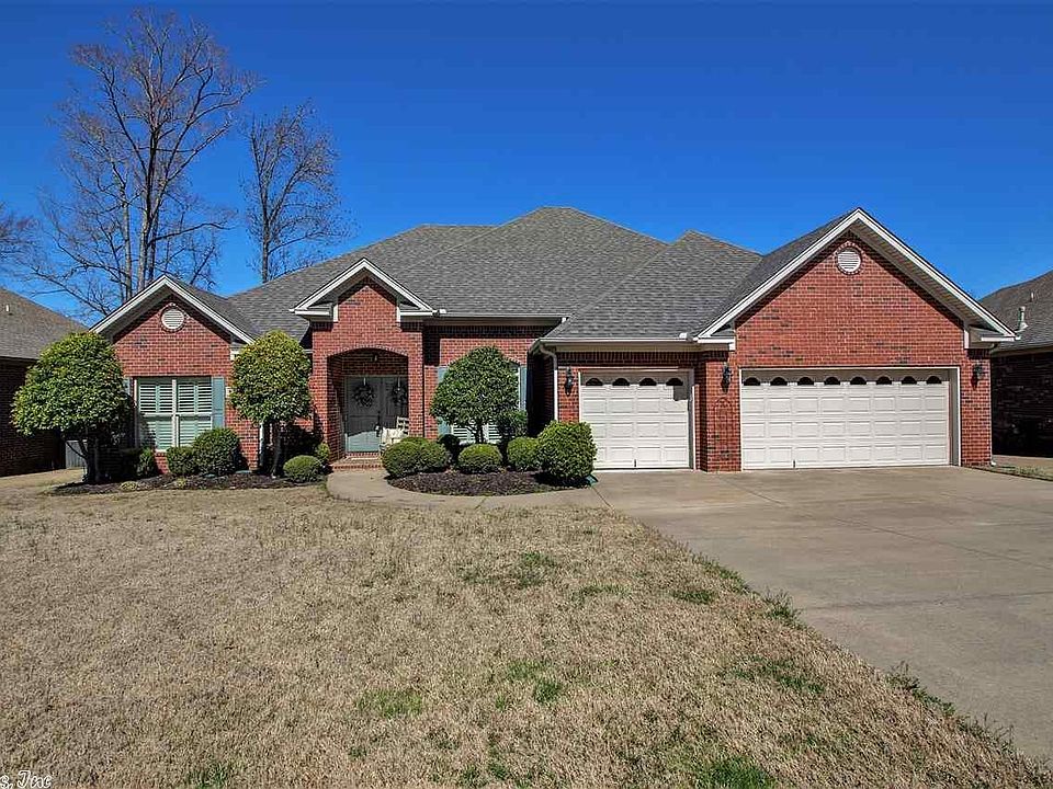 1st image of 160 Mountain Valley Dr