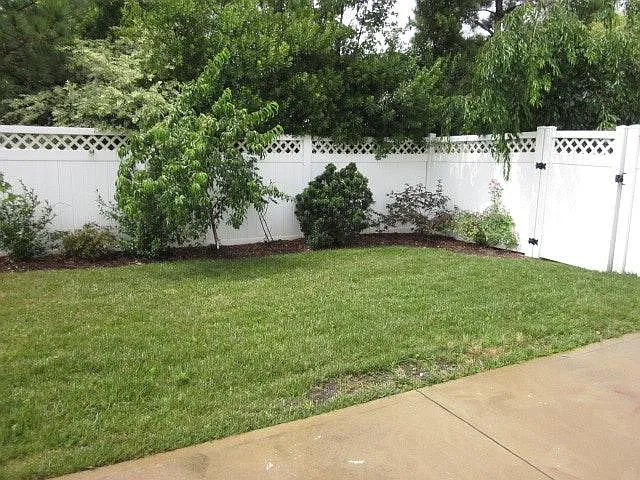 120 Hilda Grace Ln — Photo 3