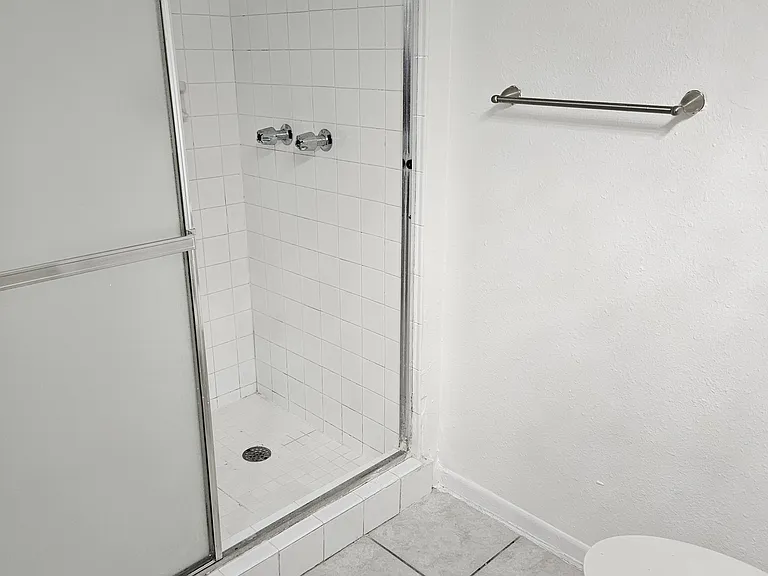 2331 NW 96th Ter #17L — Photo 13