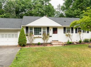 628 Warfield Rd, North Plainfield, NJ 07063