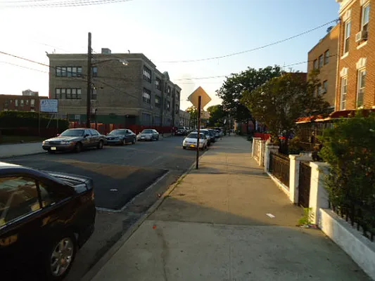 Rented by Hakeem Shahid, LREB | media 10