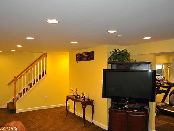 3rd image of 13707 Cabells Mill Dr