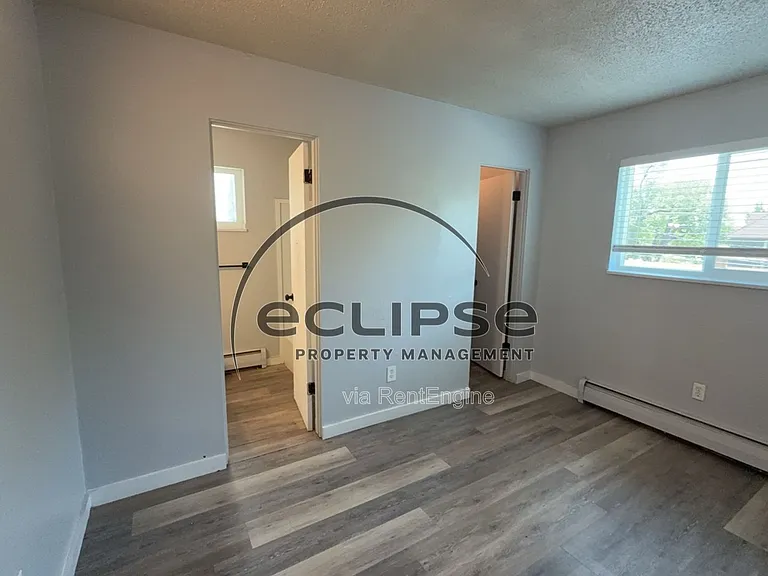 Summit View Apartments — Photo 138