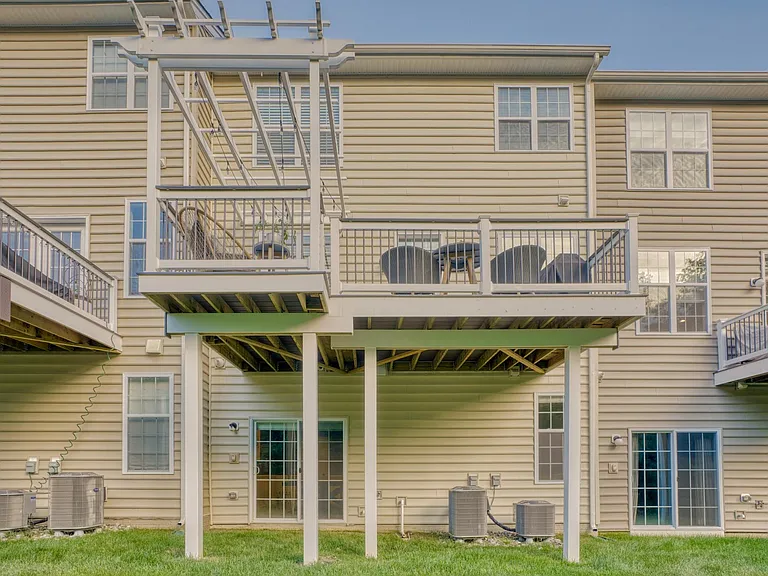 304 Spruce Pine Rd — Photo 36