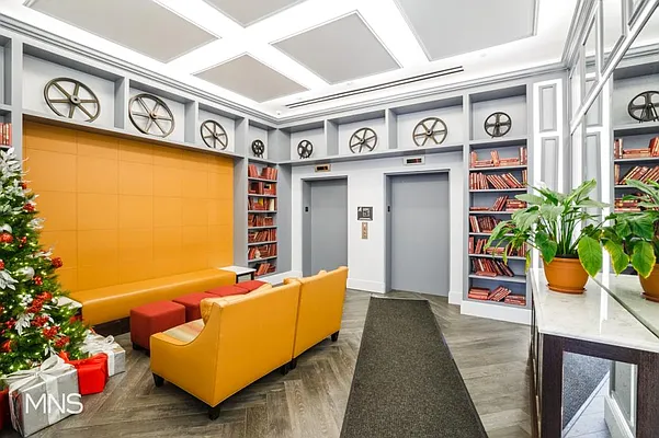 Rented by MNS Marketing | media 8