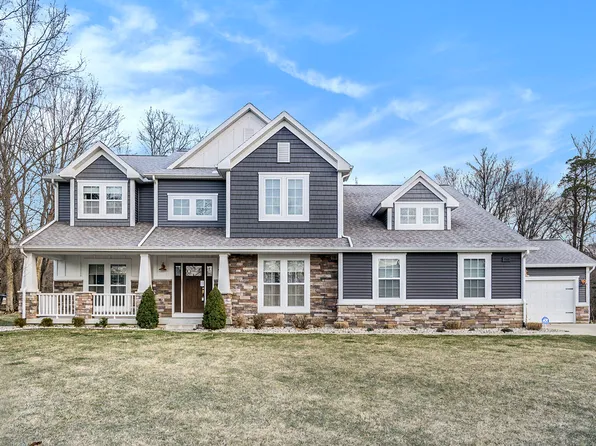 7122 Breton Woods Ct, Kalamazoo, MI 49009