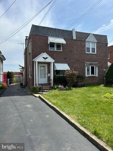 151 E Marthart Ave, Havertown, PA, 19083