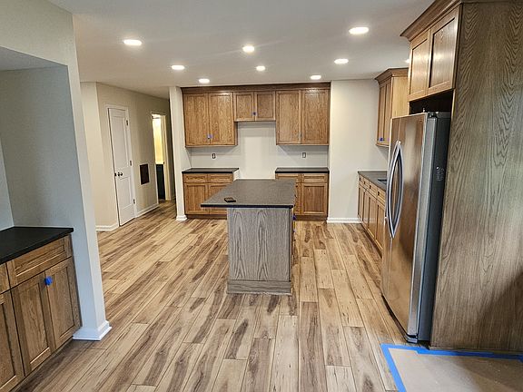 2nd image of W239N6980 Gale Dr