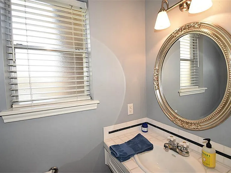 20610 Laurel Lock Dr — Photo 16
