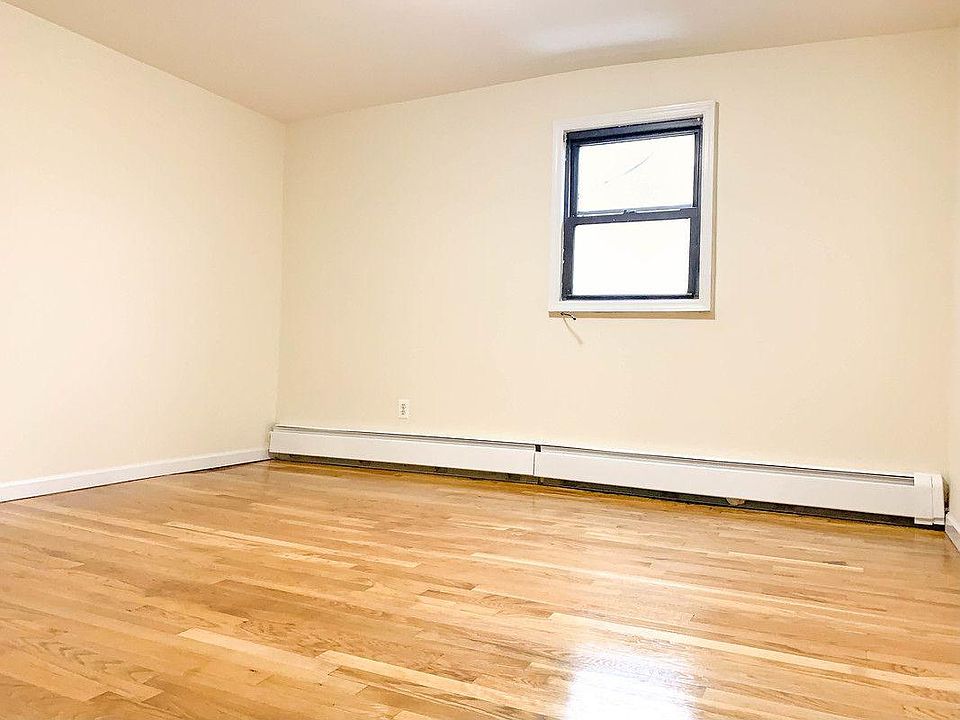 2nd image of 4216 156th St