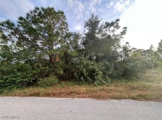 3715 33rd St SW, Lehigh Acres, FL 33976