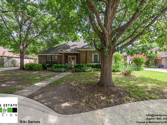 2nd image of 1325 Cambridge Ln