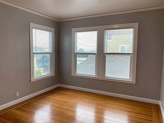 4th image of 1108-1110 Balboa St