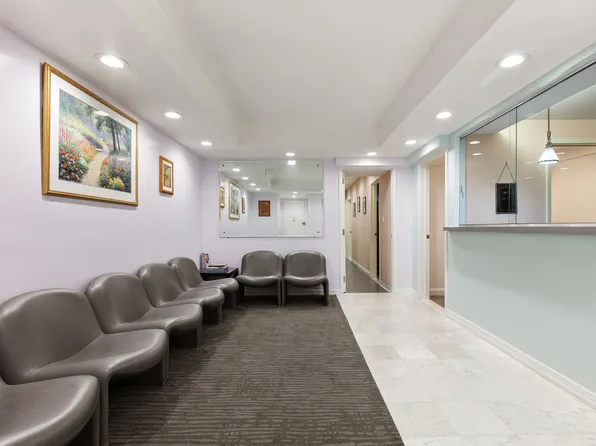 210 East 47th Street image 6 of 12